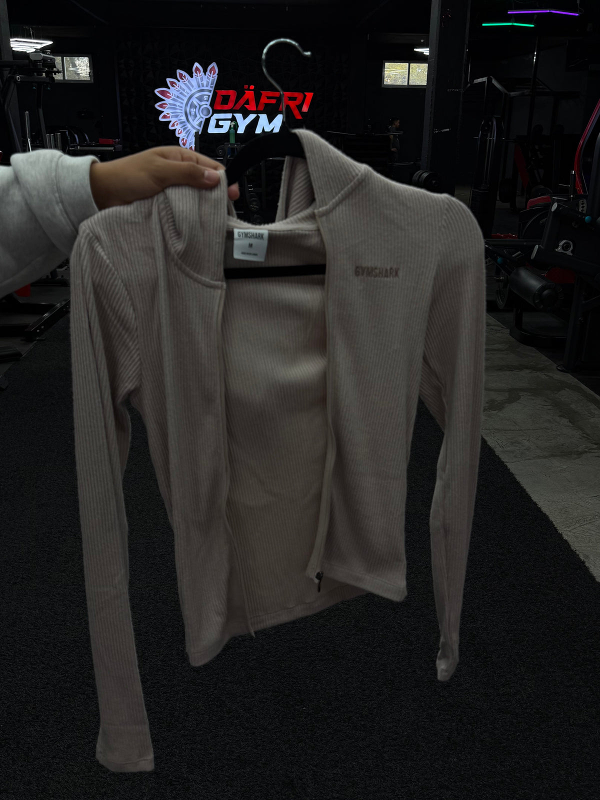 Gymshark Super Soft Zip
Through Hoodie - Dusk Pink