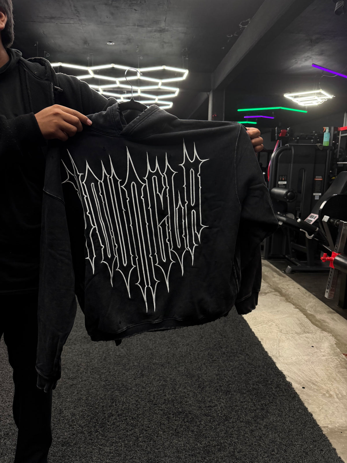 5126 - Revenge Hoodies
Black Wash