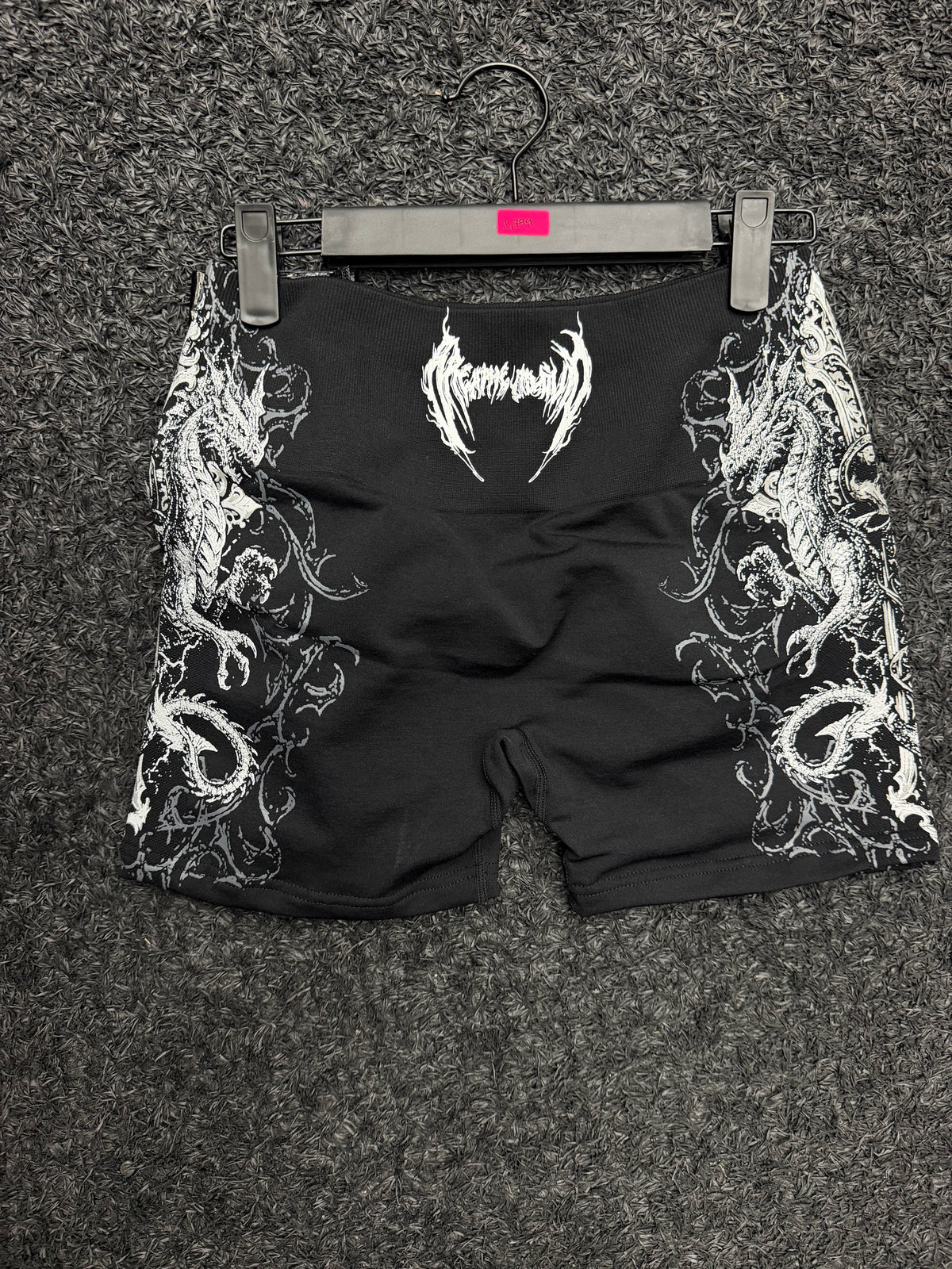 Void Tech™ Wyvern Seamless Shorts
Void black