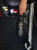 Gymshark Metal Insulated
1L Bottle with Straw - Strongwoman Graphic - Black