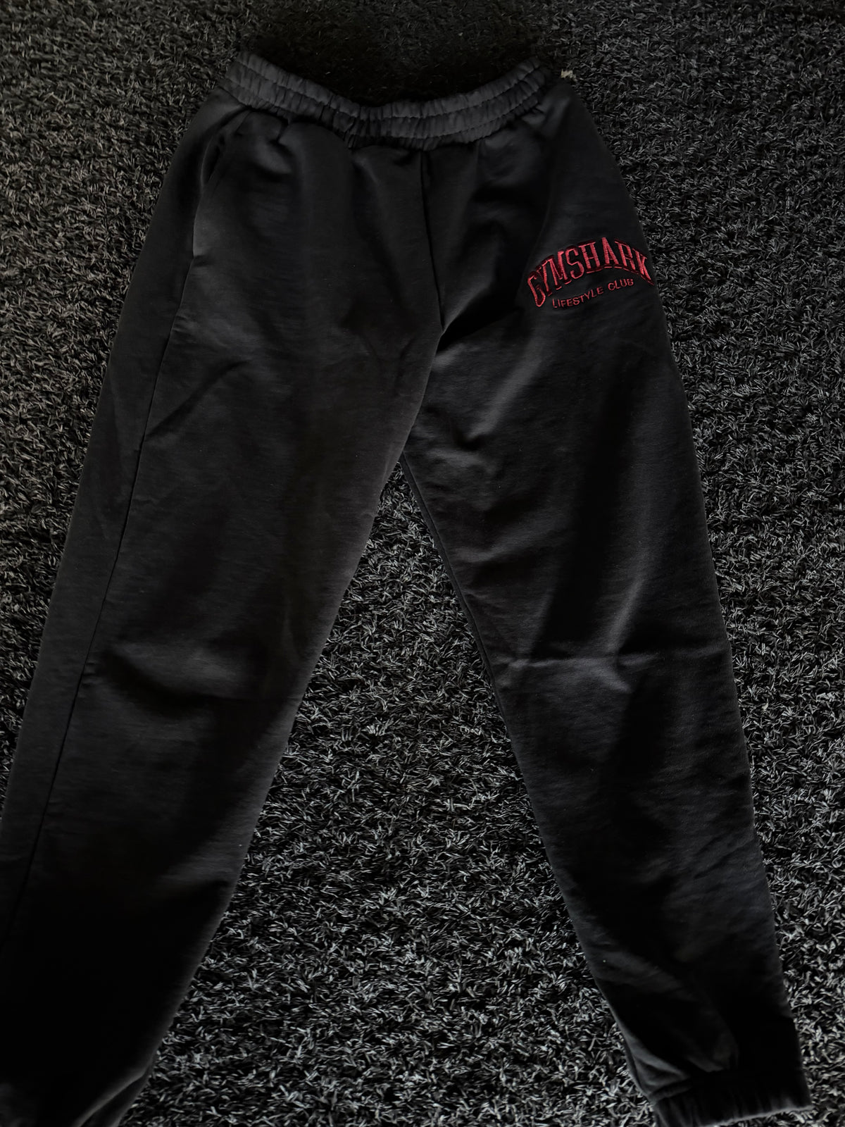 Gymshark Collegiate
Graphic Joggers - Black