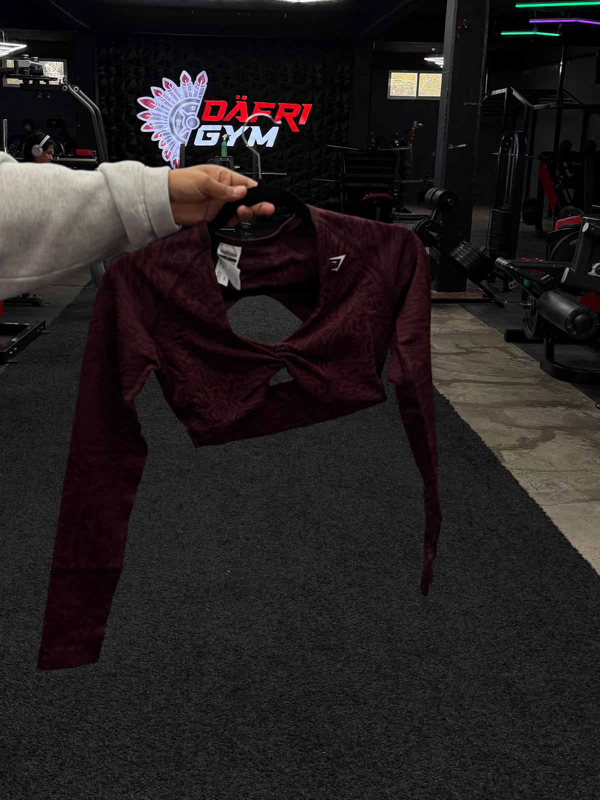 Gymshark Adapt Animal
Long Sleeve Crop Top - Cherry Purple/Reset Pink