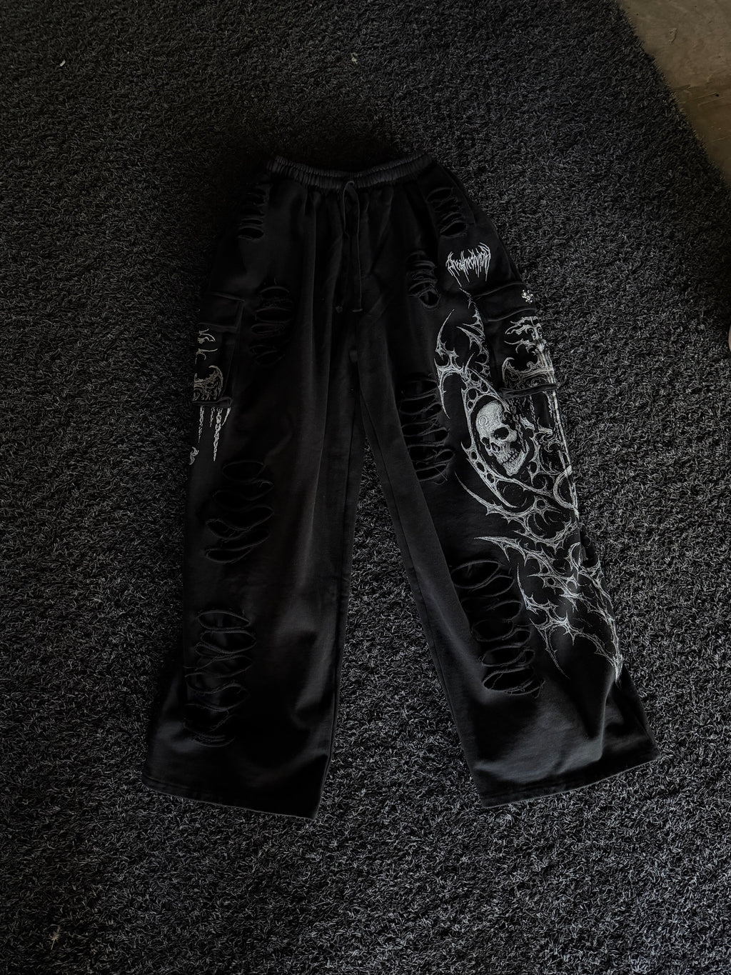 Mens Tarnished Uncuffed
Luxury Cargos [VOID BLACK]